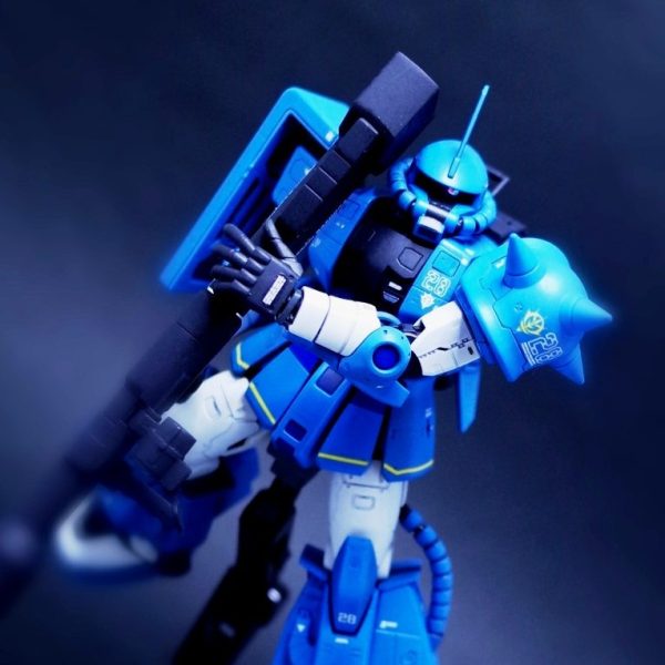 　1/144 RG ロバート・ギリアム専用ザクⅡ　