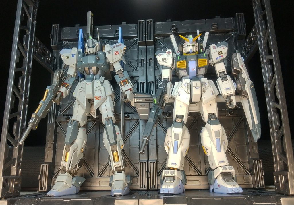 おなじみの１００均連結ディスプレイベース・・まだ、塗装も何もしていませんが、放置したままだったので、使ってみました。