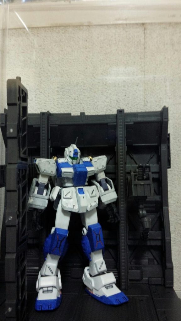 素組でそのままオリカラでヌリヌリ白と青に塗るとジム系かっこいい！