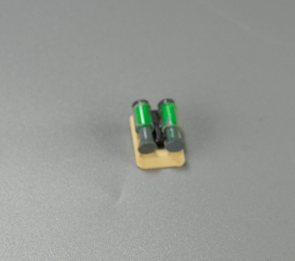 今回、新規にキューバンボムっぽい吸着式手榴弾を作りました。サブインク2.6積みなので、ボム2個投げ可能です。(以上、スプラトゥーンネタで失礼しました)