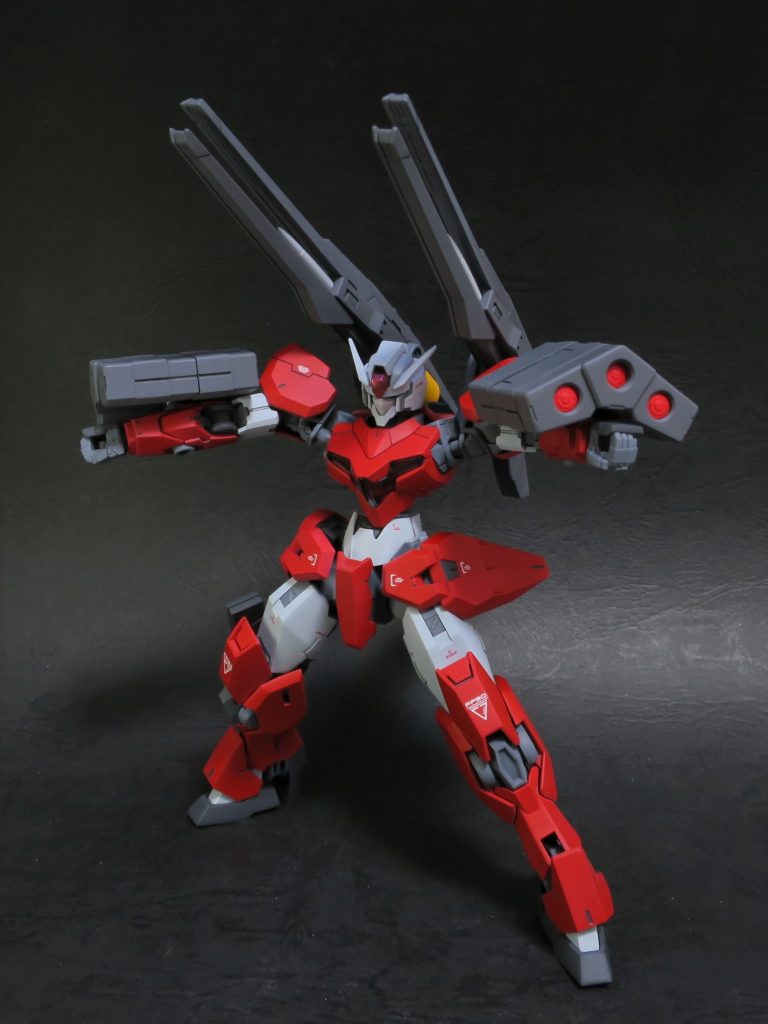 フルバーストみたいなポーズ。