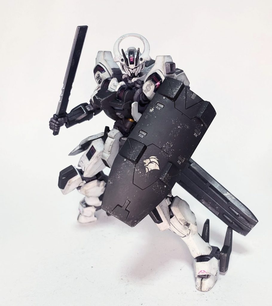 地味にお気に入りな片手剣と片手シールド装備。騎士感が良いです。