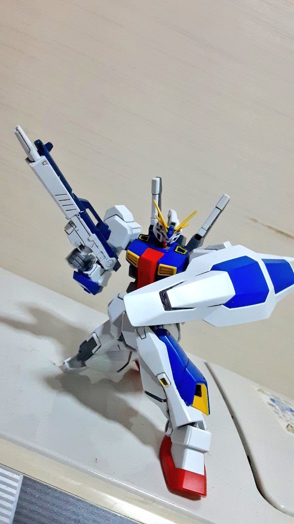 片足膝付きポーズ１