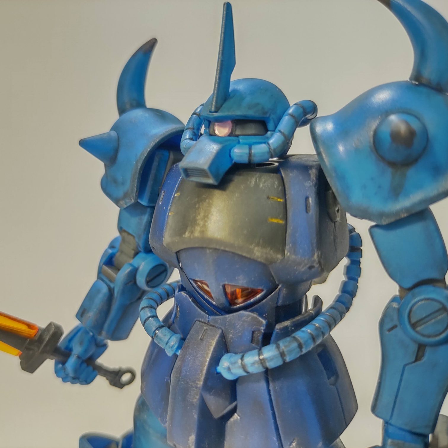 HG グフ 成型色+汚し 少年のときに負った心の傷