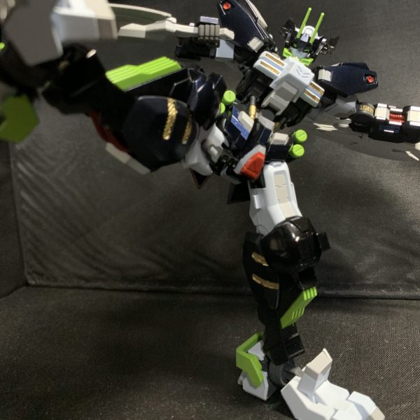 ガンダムアスモデウス（シュピーゲル風カラー）