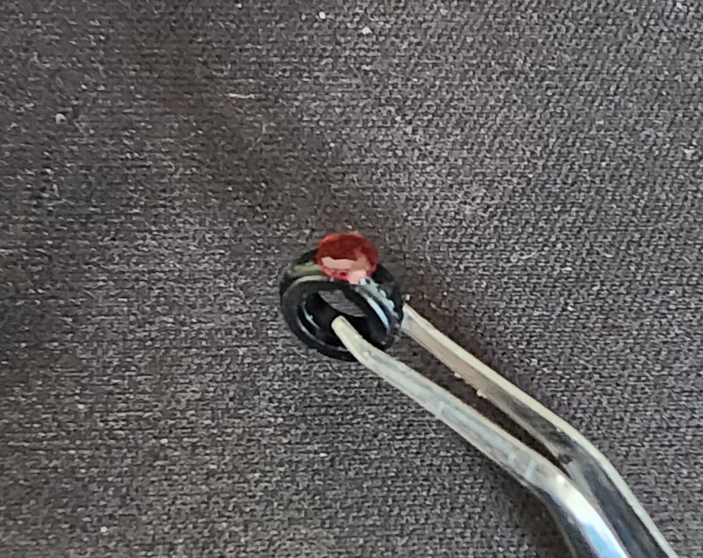 Hアイズ(赤)を使いましたが、暗くて全く見えません(怒)