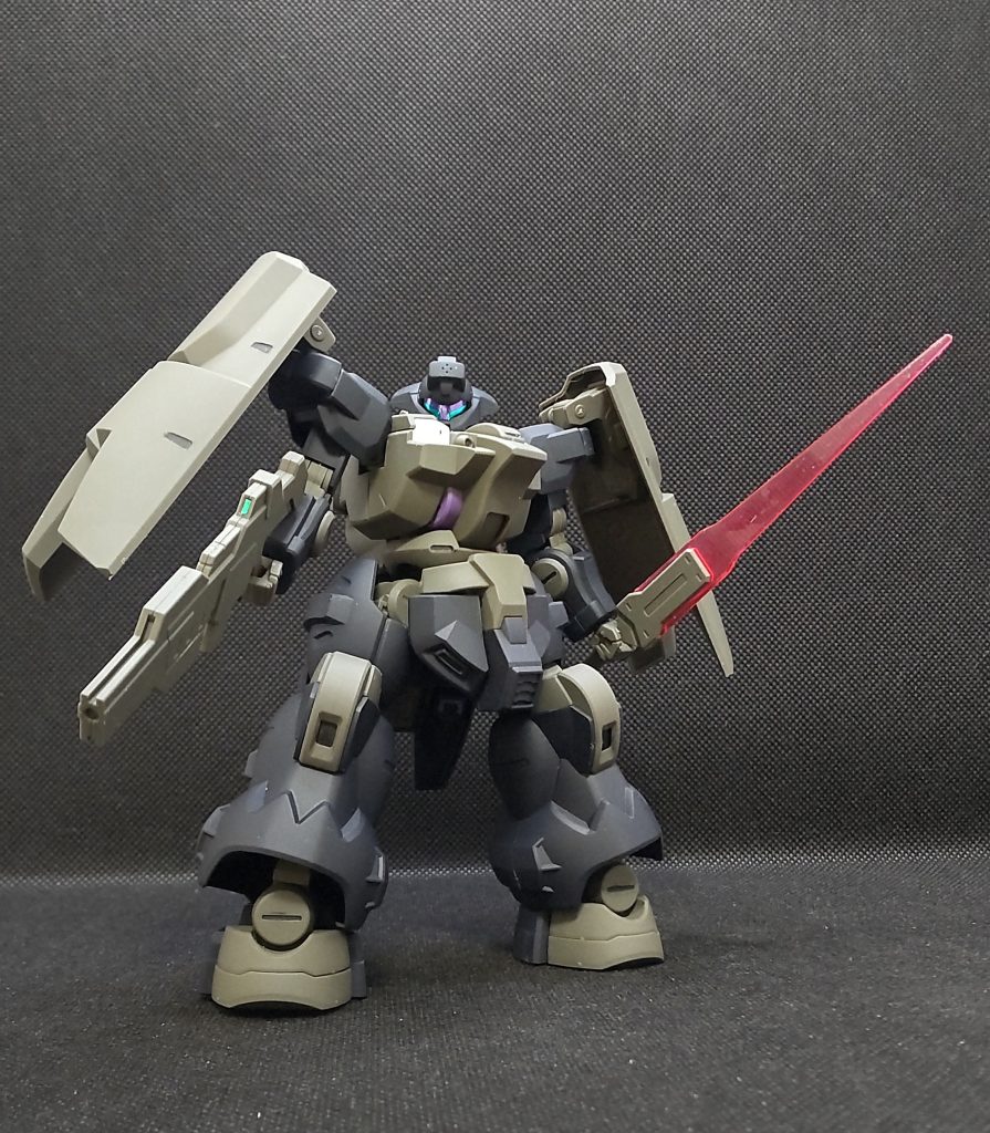 劇中に出てきた軍用機…というよりグエルとパパとの悲しい記憶の方が印象深い機体ですね。