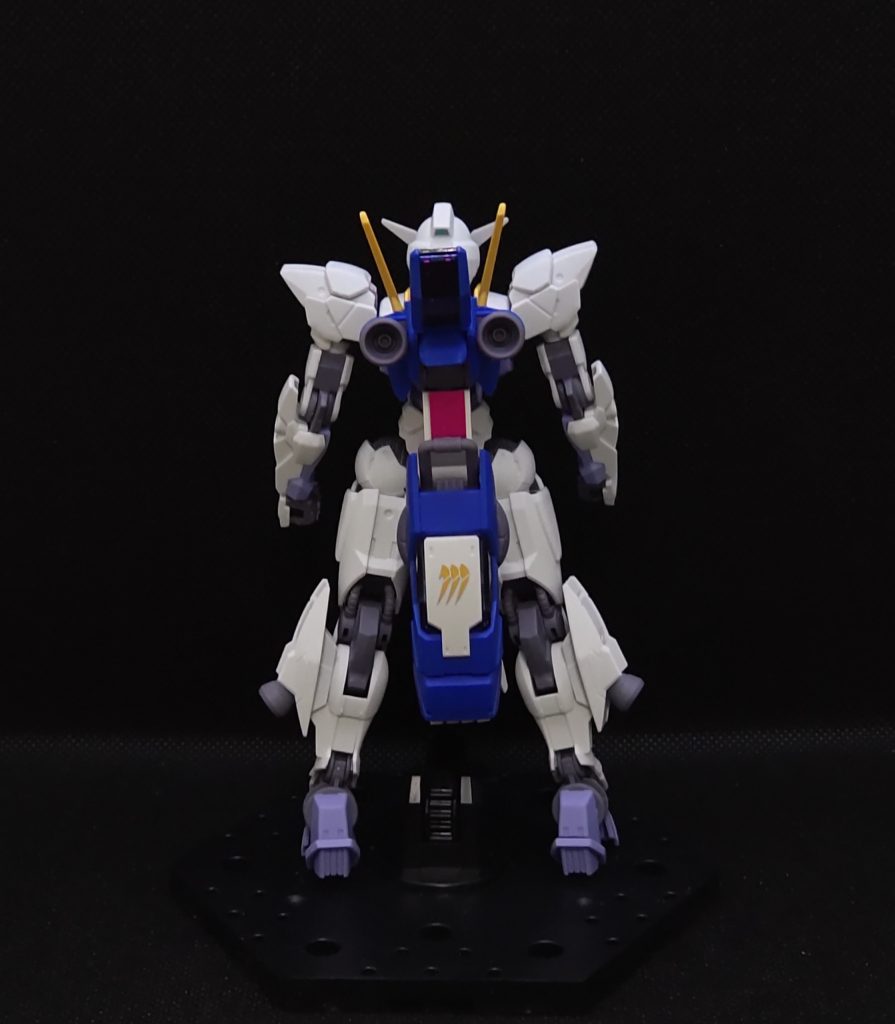 虎の手、この機体では武器ですがそのうちこれの本来の持ち主である巨大モビルスーツとか出るんですかね(笑)