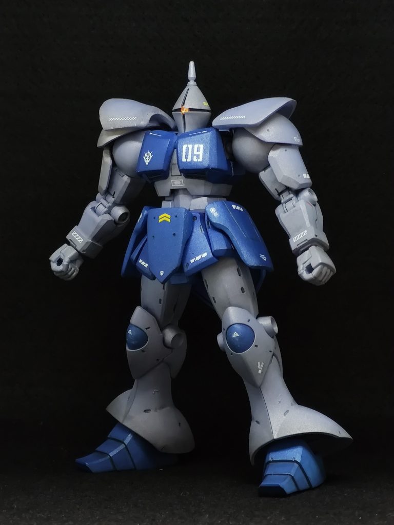 黒背景は細部が若干見えにくいので、コントラストを上げる必要がありますが、やりすぎると浮いて見えちゃいそうです。