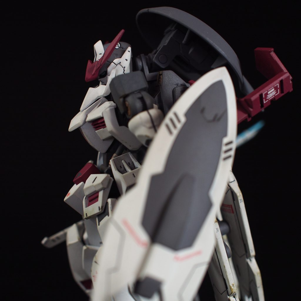 三度笠のおかげで和風になってればいいな。あずき色も和風にするため。