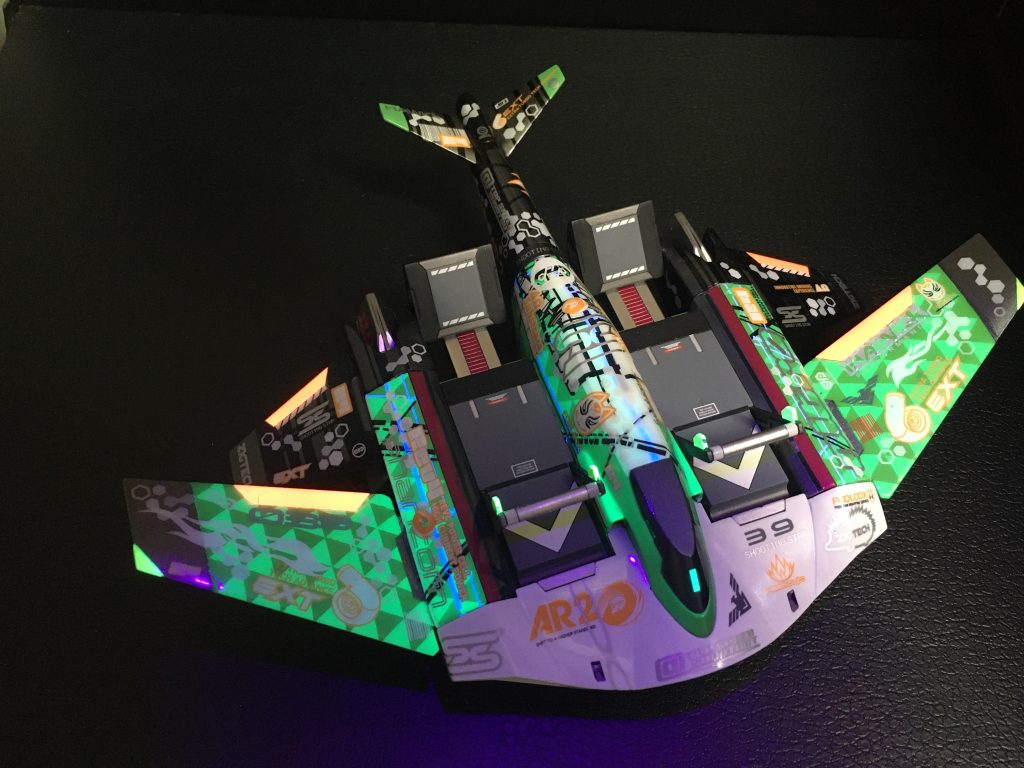 ちなみにナイトレースへの参加も意識されており、何かと無駄に光る模様。たまにゲーミング部呼ばわりされる。以下制作過程。