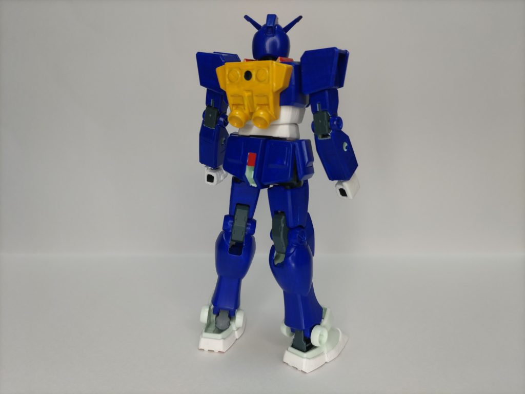 ランドセルが黄色いのは、移動手段ということでタケコプターをイメージしています。3時間程で仕上げた出オチの一発ネタなので、滅茶苦茶荒いですが、ドラえもんがのび太くんを見守るよりも「あたたかい目」で見ていただけると幸いです。次はスネ夫の誕生日にガンブラスターかな? ドモンやイザークだと立ち位置が違う気がするし・・・