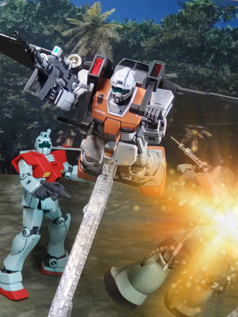 「散々人を揶揄っときながら、てめえこそドジっ娘かっ❗」すれ違いざまザクをビーム・ライフルで撃ち抜くドーーーン❗「今のは………、トビー?」ジム・ライトライナーは高く上昇した