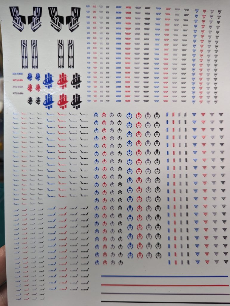 今回作ったデカールハイキューパーツさんのインクジェット用デカール台紙を使ってます