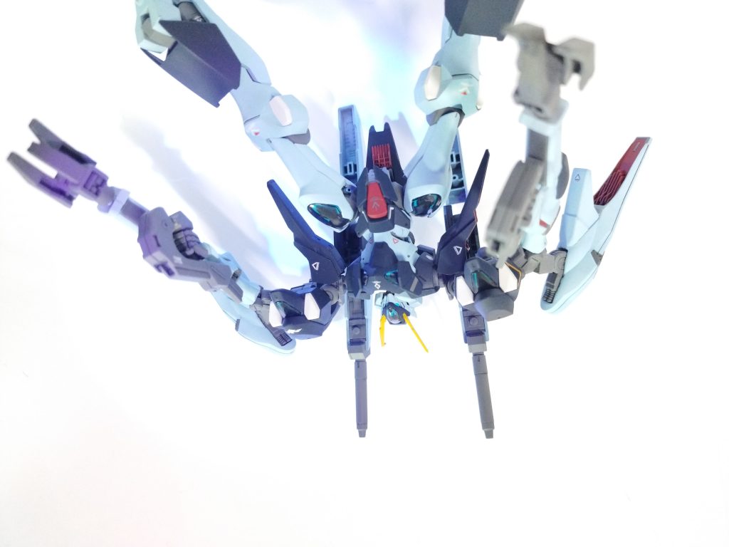 ビームライフルはネオジム磁石を仕込んであるので脱着可能てす。