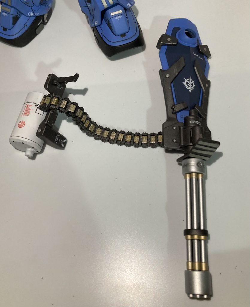 ベルトリンクはコトブキヤのものに換装。