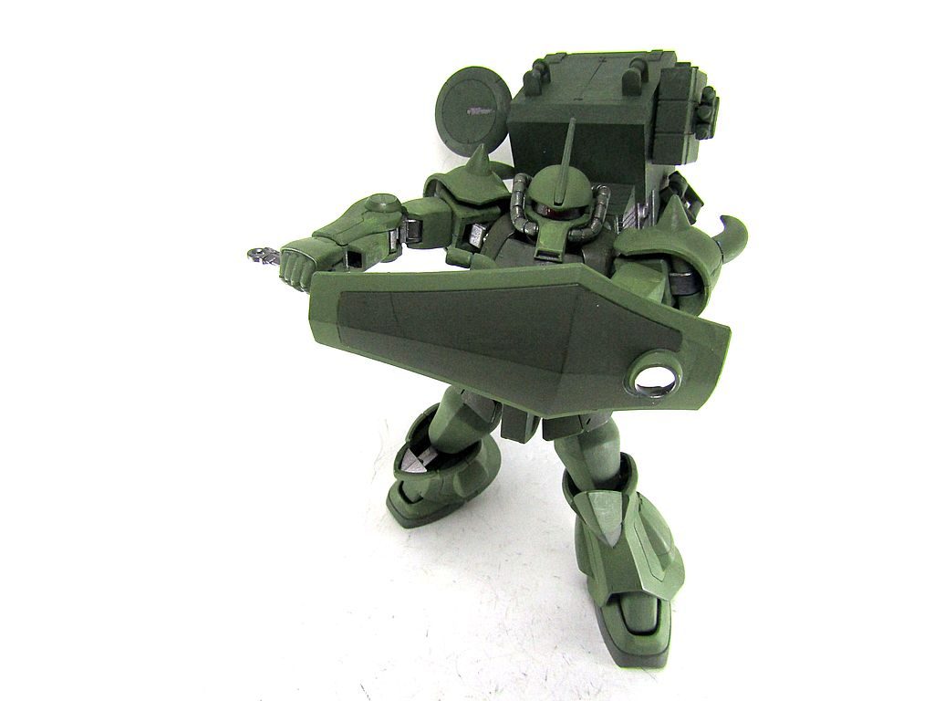 シールドから秘密兵器の‥‥‥