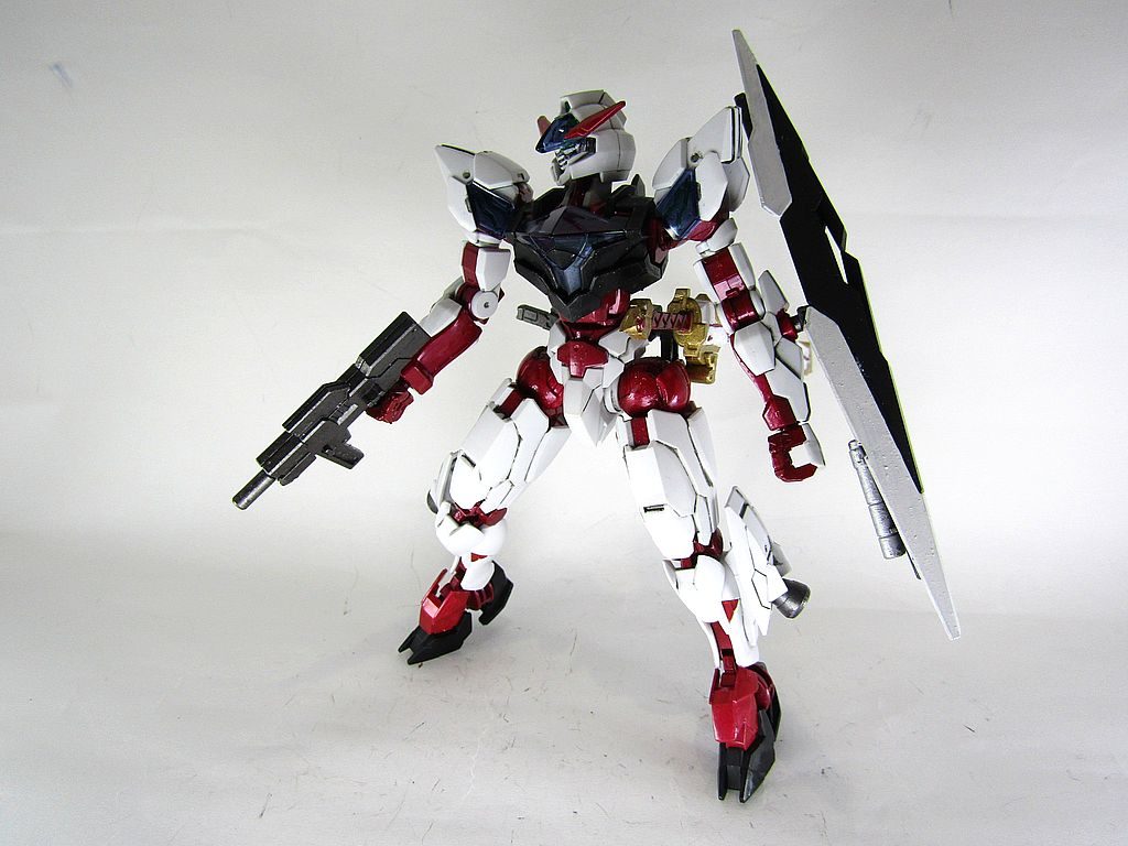 地球でルブリスを開発していた研究所がたくさんありそうな雰囲気であったので、ライフルとシールド・ビームサーベルはガンヴォルヴァのものを使用しました。