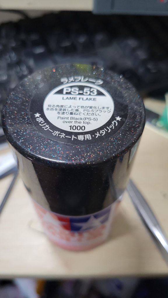 今回クリアパーツに使ったのはコチラのラメフレーク。写真じゃ伝わりにくいかもですが、近くで見ると結構キラキラして、満足度高いです。