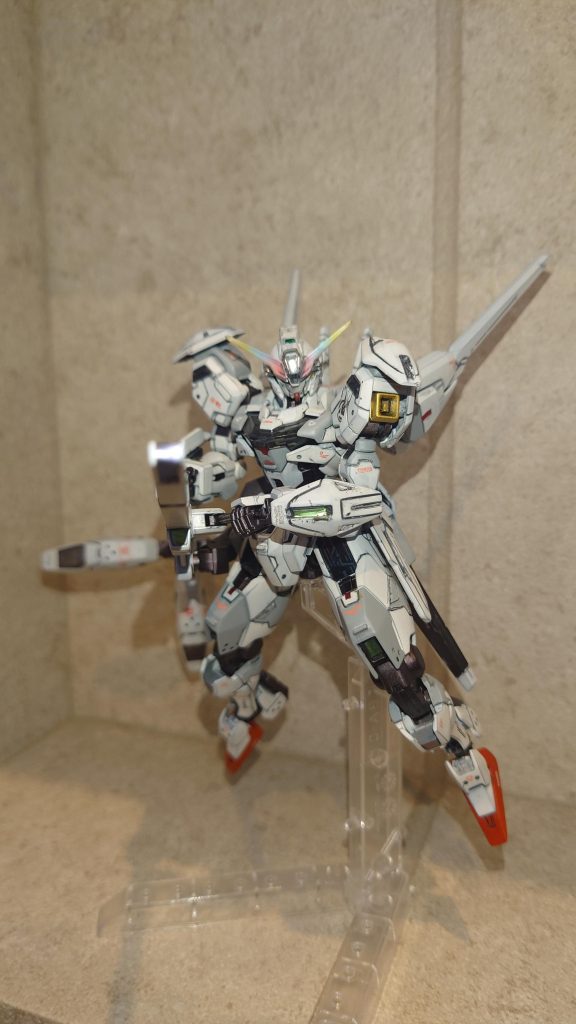 HG ガンダムキャリバーン ディテールアップ&全塗装–2枚目/制作者:@mymm