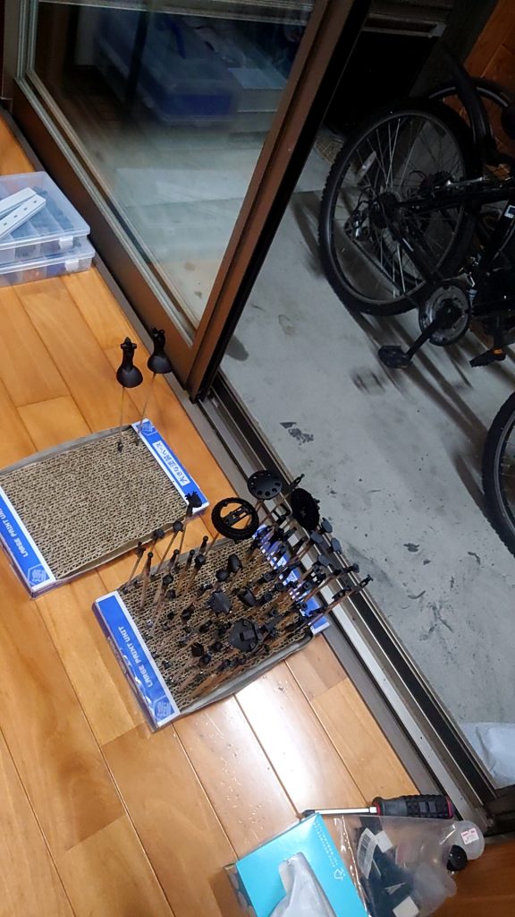 下地はすべて黒