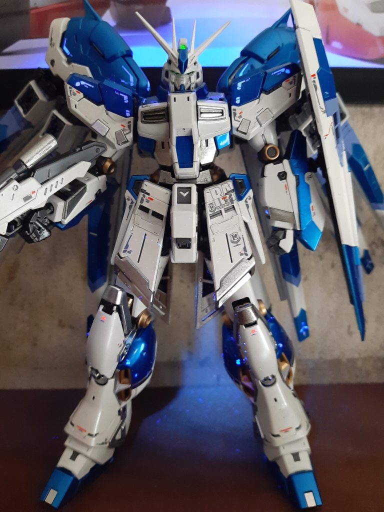 RG Hiνガンダム　メタリック塗装–4枚目/制作者：孤独のプラモ