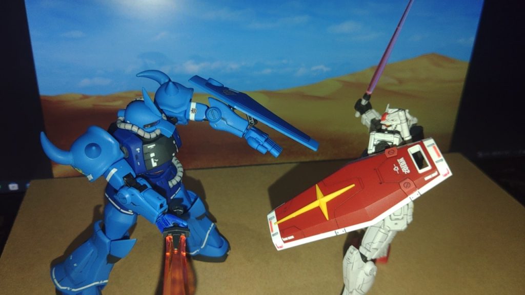 個人的にグフはヒートサーベルが良く似合う用に思います。