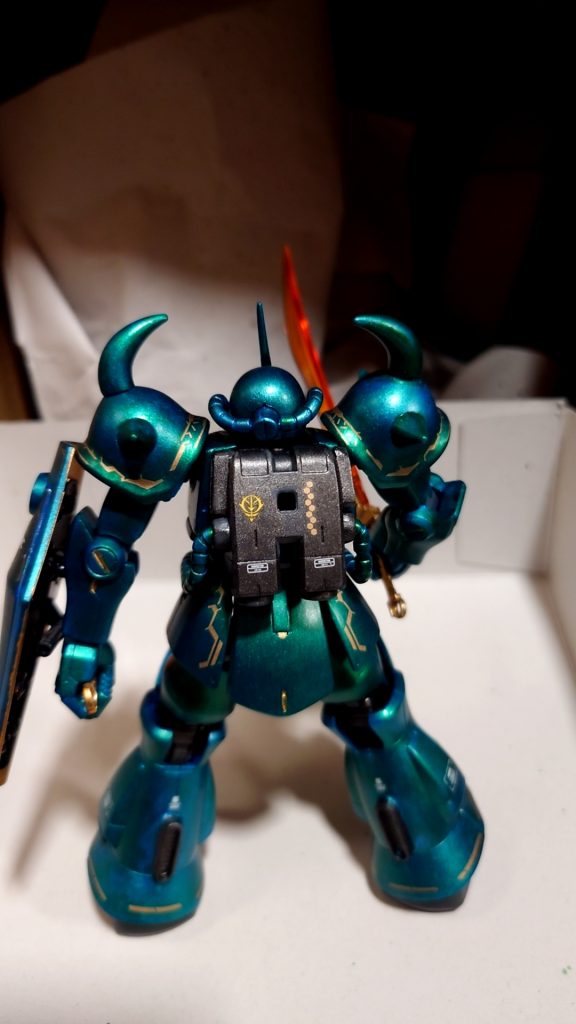 玉虫色のドズルグフ–2枚目/制作者：enrituo