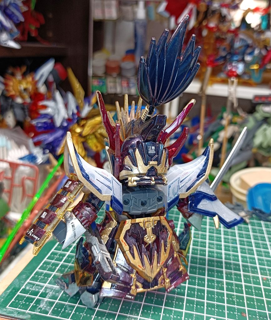 バックパックとマントパーツで隠れてる場所も塗ってんで〜