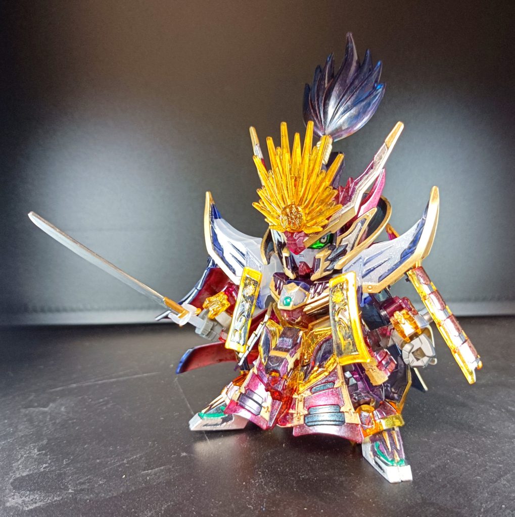 いつもマステで瞳を作って、キラキラのフィルムテープでカメラアイを自作してるんやで