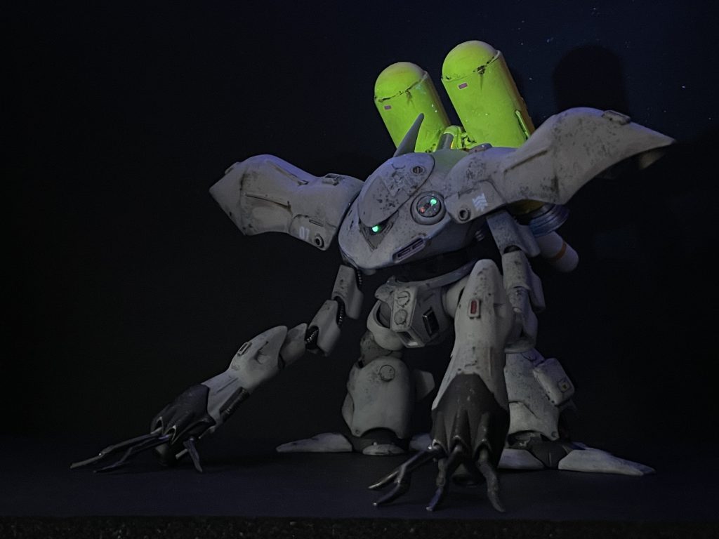 ジェットパックにも蛍光イエローを混ぜているのでいい感じに発光します