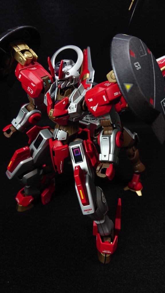 頭部　　　　：シュバルゼッテ胴体　　　　：ハインドリー腰部　　　　：ハインドリー肩部　　　　：ディランザ腕部　　　　：ディランザ脚部　　　　：(前足)シュバルゼッテ　　　　　　　(後足)ハインドリー馬体　　　　：シュバルゼッテ+シールド(ストライク)尻尾　　　　：リード線+鎌(30MM)バックパック：なし武装　　　　：ランス(30MM)　　　　　　　ビームトーチ(ディランザ)