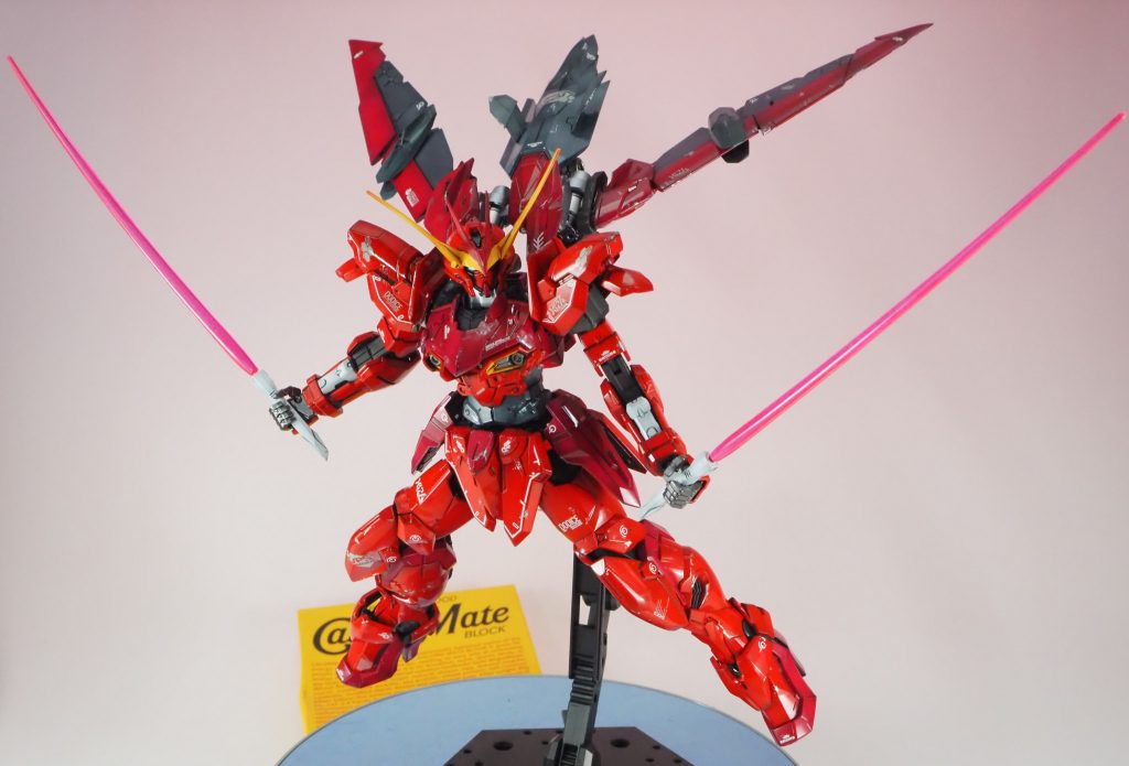 SEED系ではお馴染みの腰部装備のサーベル、普通なのはここくらいかな。