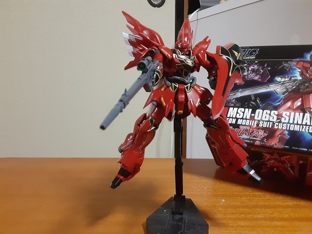 エングレービング、確かタミヤのアクリルのゴールドを筆とつまようじ駆使してぬりました。