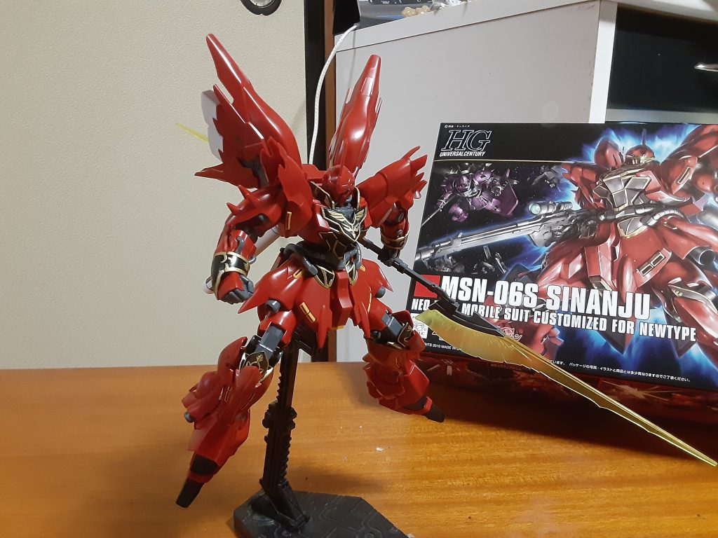 これはMGのポージング参考にしたかな?    以上ただのポージング集でした(いつも) ところで、なにやらユニコーンの続編が計画されてると聞いてます。一応公式がかなり前に発表してるらしく、ただ多分誰も把握してないw ストーリーはF91に近い年代なんじゃ?なんて推察もありますが、とりあえず楽しみ