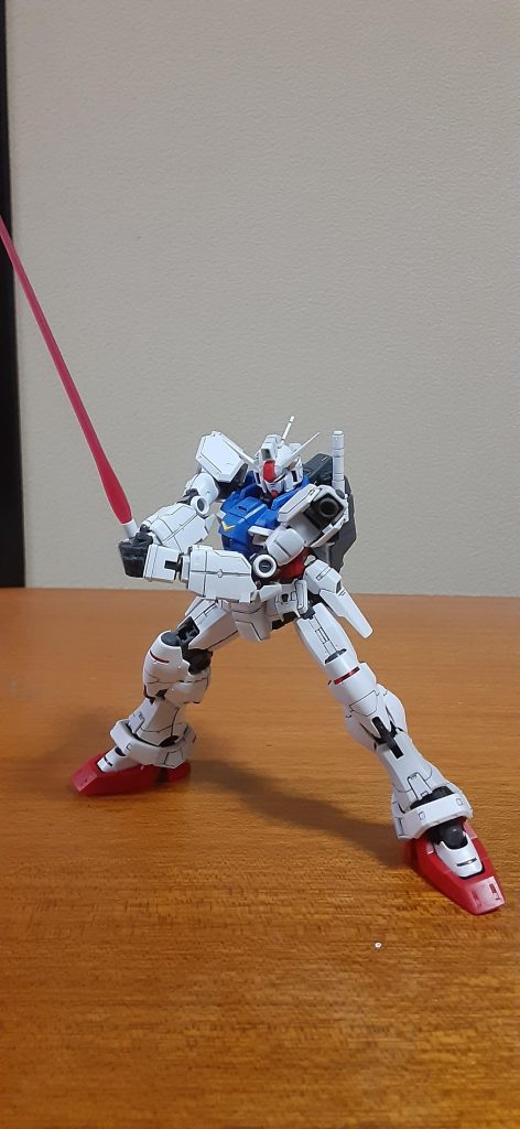 「待てー‼️ここから先は、行かせない‼️」はい、第1話のガトーに挑む時のあのポーズ。ありがとうバンダイ、ありがとう…‼️