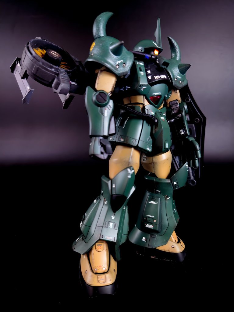 大きな変更点は無いです(いつもの事)ちょっとしたスジ彫り、チップ貼り付け、丸モールドにメタルパーツ…ぐらいかと腹部動力パイプを変更しなきゃいけなかったので、頭部のものもバランス考えて変えてます。