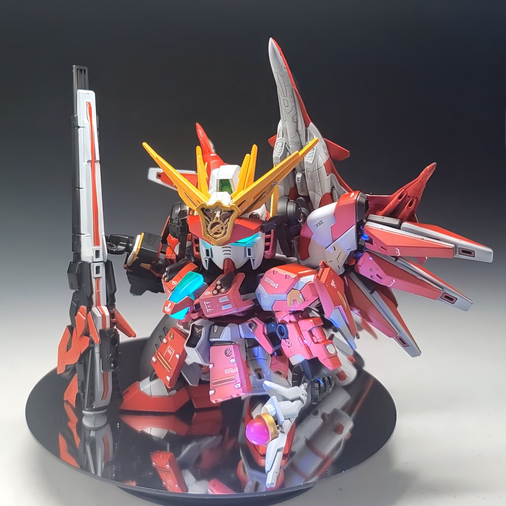 パーツは色々なνガンダムから集めつつ作成。法術とロングレンジフィンファンネル、フィンファンネル、戦闘機小隊を駆使して戦います。