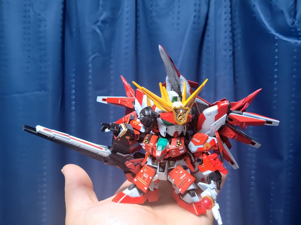 というわけで法術士ガンイーグルνでした。最後は手乗りで。思いついたら作ってきているNew G-ARMSシリーズもこれで5体目。まだまだ作っていきます\( 'ω')/