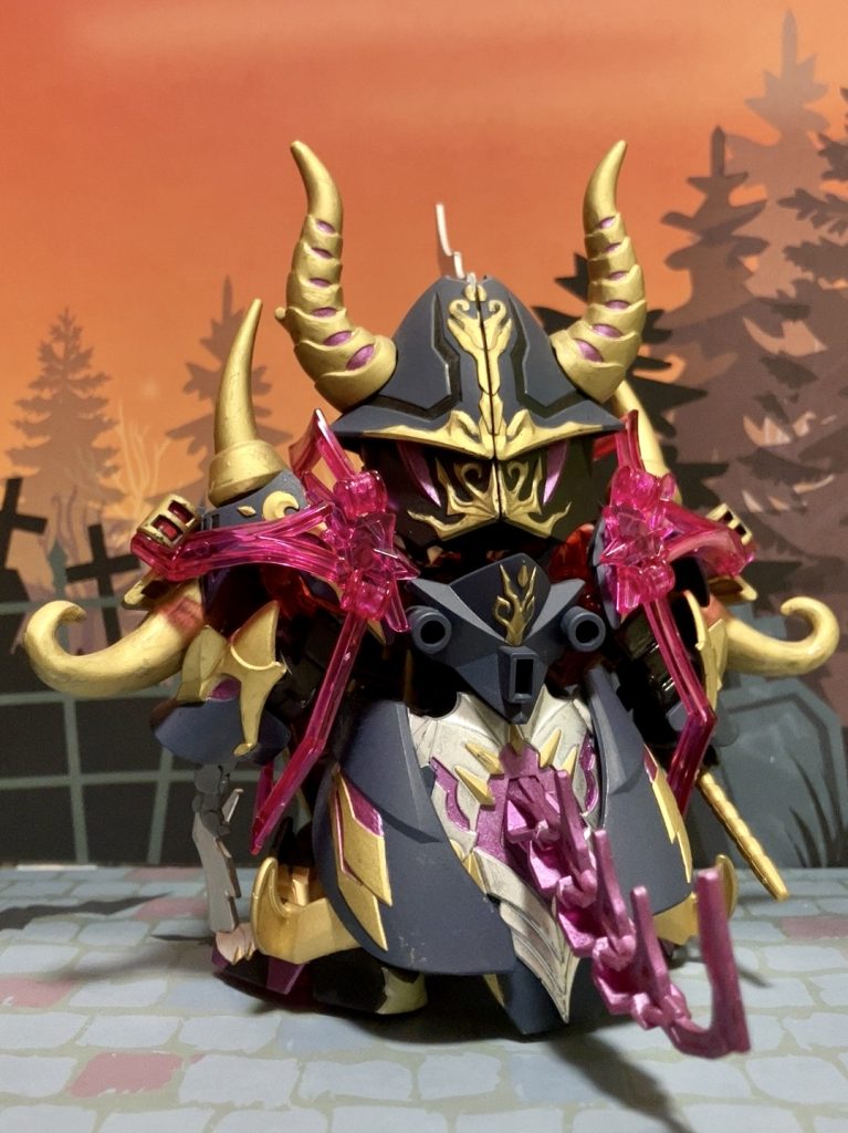 ツノや肩のトゲは裏面がごっそり肉抜きされていたので、おゆまるで型をとってパテで埋めました。