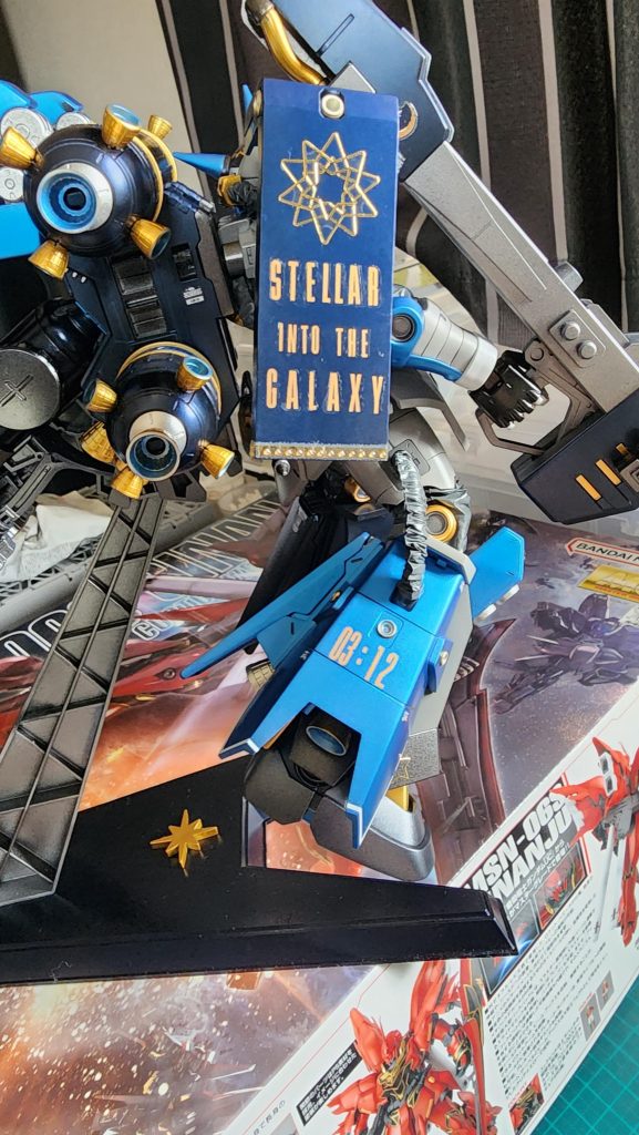 デカールデビューという事で、これでもかと貼りまくりました。手直ししすぎて糊みたいなのが目立ちちょっと見栄えが……修行あるのみ💪