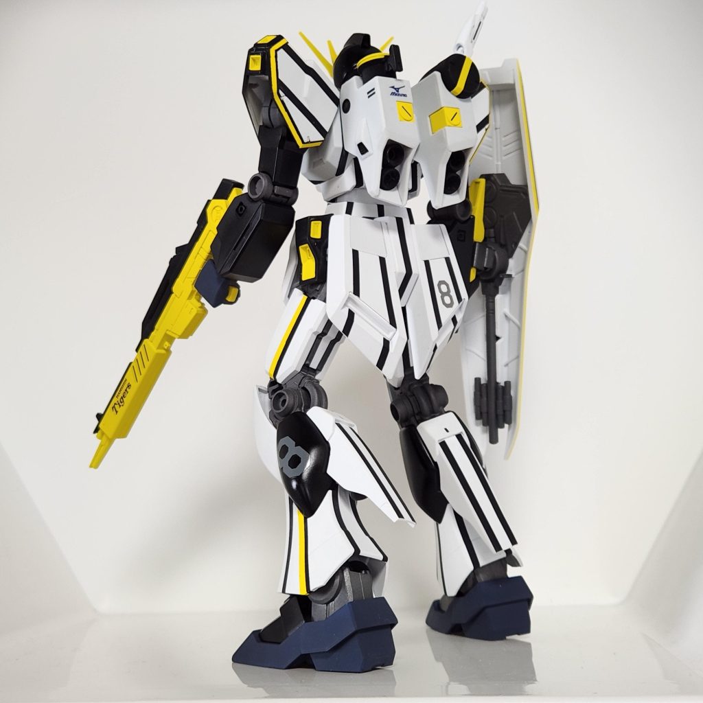 νガンダムのバックショット