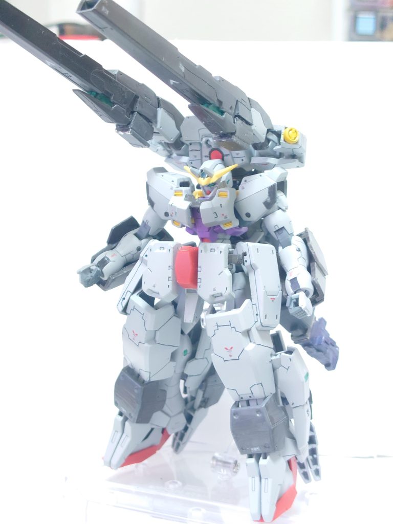 磁石をセラヴィーパーツ＋ラファエル本体に仕込んているのでのパーツをペタっと取り付けられるようにしてます。