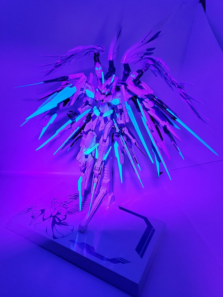 バエルの登場シーンみたいなポージング。このポーズすごいお気に入りです。＜＜ここからは制作工程です＞＞