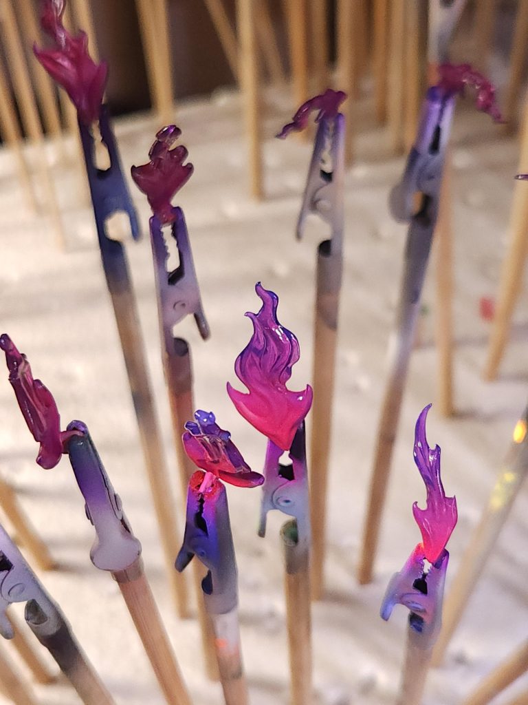 Applying a fluorescent gradient