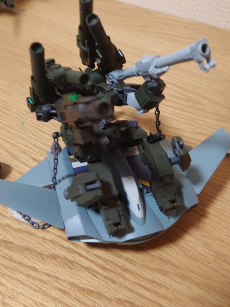 サブフライトシステムに載せ目標上空から降下投入する。ディランザ系統の機体と比べて防御力はやや劣るものの、取り回しの良さと火力とコストパフォーマンスで勝る。