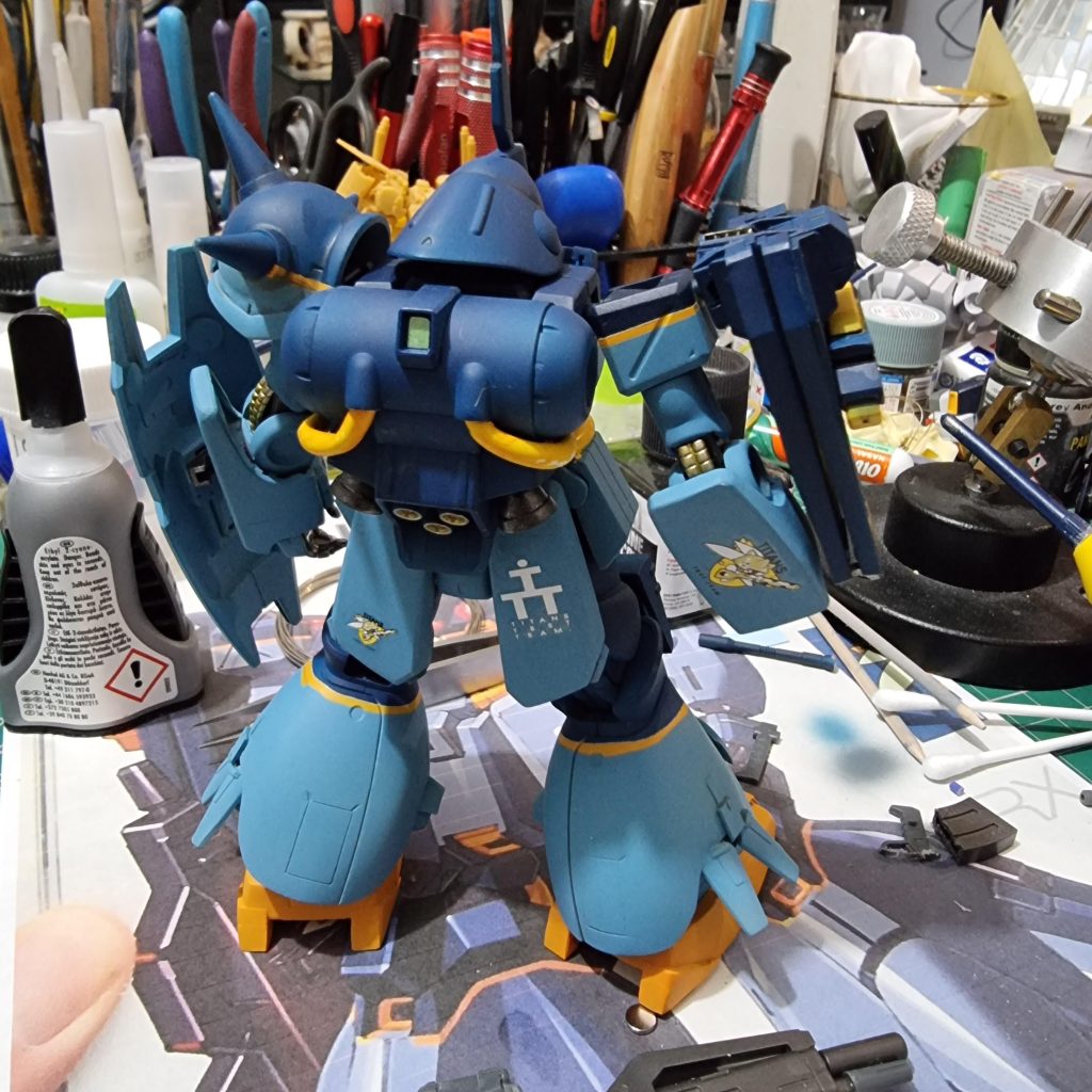 The arms and rear skirts were heavily kitbashed. Rear skirt are moulded from epoxy putty.