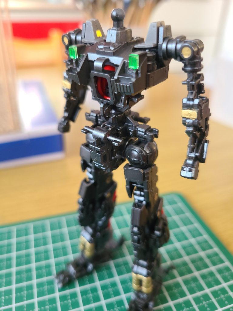 見えなくなる内部フレームも地味に部分塗装してます。今更ですがガイアのプライマー吹いてます。ABSはそこがネック