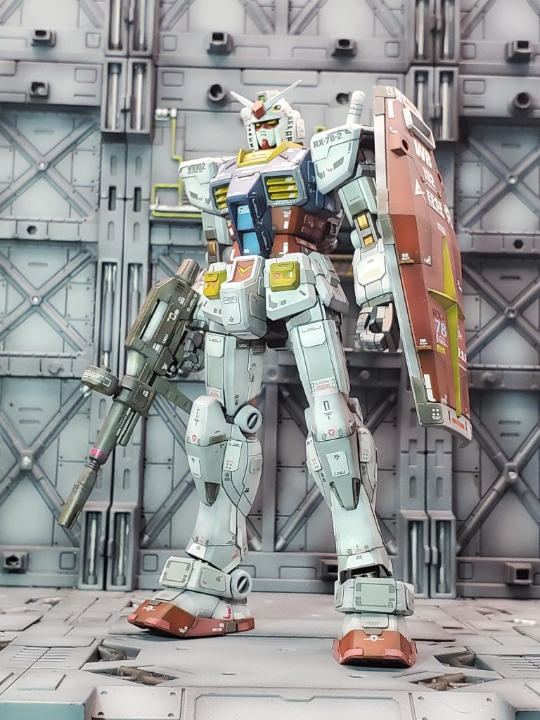 なんちゃってRGガンダム(HGです)–2枚目/制作者：マ～房