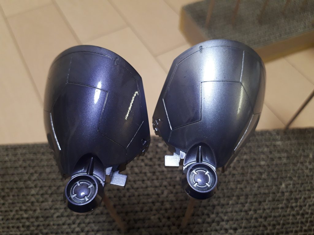 右がクリアダークパープル1回目。左が2回目。